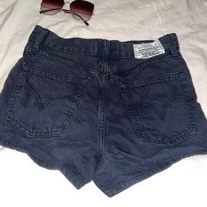 Rib cage shorts